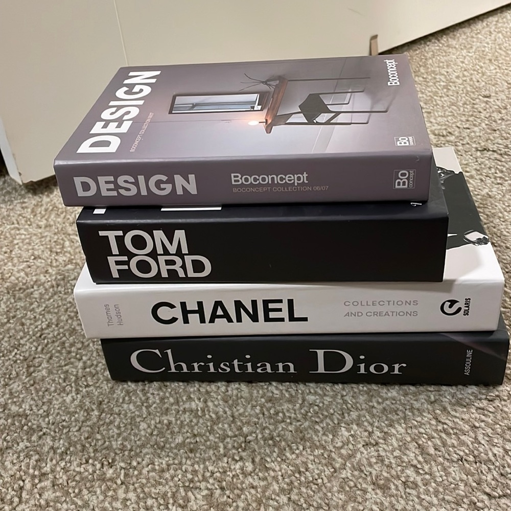COPY - DECOR table top books